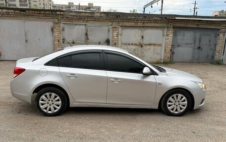 Chevrolet Cruze II, 2011 год, 690 000 рублей, 15 фотография