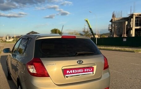 KIA cee'd I рестайлинг, 2010 год, 800 000 рублей, 2 фотография