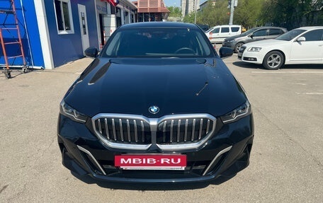 BMW 5 серия, 2024 год, 7 050 000 рублей, 2 фотография