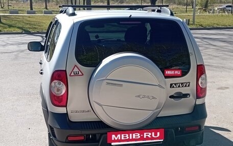 Chevrolet Niva I рестайлинг, 2009 год, 410 000 рублей, 8 фотография