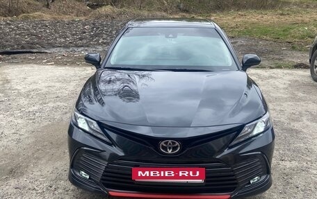 Toyota Camry, 2023 год, 4 100 000 рублей, 2 фотография