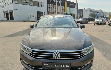 Volkswagen Passat B8 рестайлинг, 2017 год, 1 840 000 рублей, 6 фотография