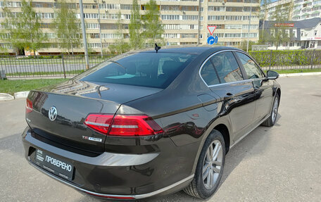 Volkswagen Passat B8 рестайлинг, 2017 год, 1 840 000 рублей, 9 фотография