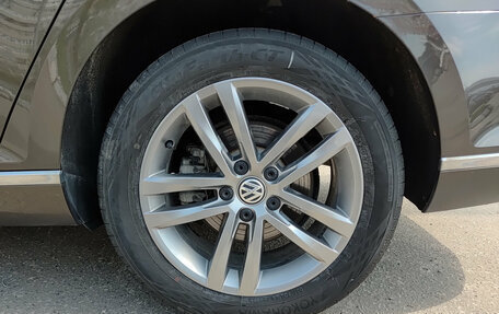 Volkswagen Passat B8 рестайлинг, 2017 год, 1 840 000 рублей, 22 фотография