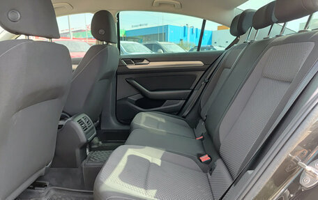 Volkswagen Passat B8 рестайлинг, 2017 год, 1 840 000 рублей, 16 фотография