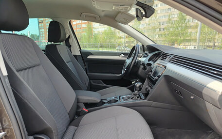 Volkswagen Passat B8 рестайлинг, 2017 год, 1 840 000 рублей, 15 фотография