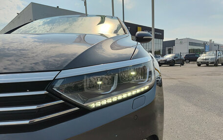 Volkswagen Passat B8 рестайлинг, 2017 год, 1 840 000 рублей, 21 фотография