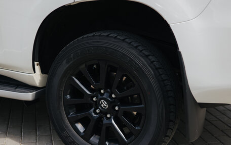 Toyota Land Cruiser Prado 150 рестайлинг 2, 2021 год, 6 900 000 рублей, 23 фотография