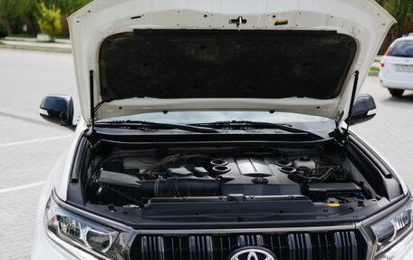 Toyota Land Cruiser Prado 150 рестайлинг 2, 2021 год, 6 900 000 рублей, 28 фотография