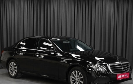 Mercedes-Benz E-Класс, 2016 год, 2 350 000 рублей, 1 фотография