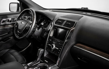 Ford Explorer VI, 2016 год, 2 695 000 рублей, 12 фотография