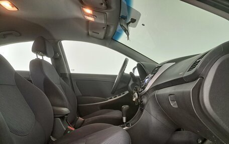 Hyundai Solaris II рестайлинг, 2011 год, 670 000 рублей, 14 фотография