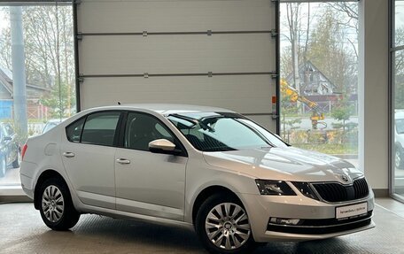 Skoda Octavia, 2017 год, 1 640 000 рублей, 3 фотография