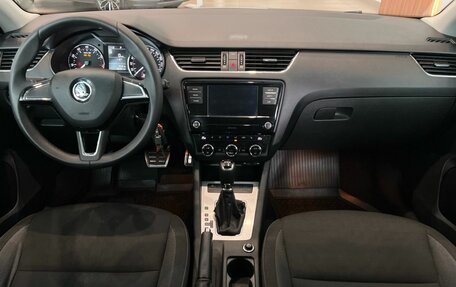 Skoda Octavia, 2017 год, 1 640 000 рублей, 20 фотография