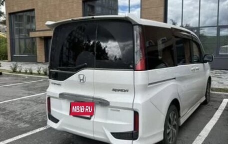 Honda Stepwgn IV, 2019 год, 2 350 000 рублей, 4 фотография