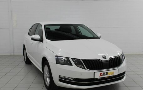 Skoda Octavia, 2018 год, 1 730 000 рублей, 3 фотография
