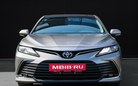 Toyota Camry, 2022 год, 3 450 000 рублей, 2 фотография