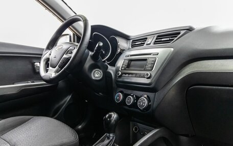 KIA Rio III рестайлинг, 2015 год, 888 000 рублей, 31 фотография
