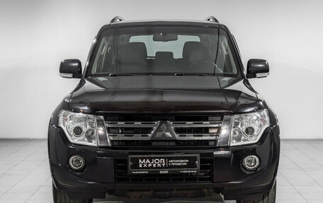 Mitsubishi Pajero IV, 2011 год, 1 990 000 рублей, 2 фотография
