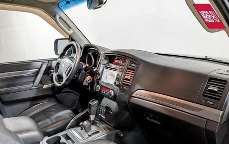 Mitsubishi Pajero IV, 2011 год, 1 990 000 рублей, 11 фотография