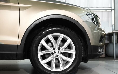 Volkswagen Tiguan II, 2019 год, 2 939 777 рублей, 9 фотография