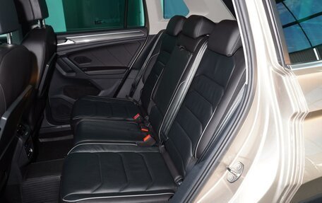 Volkswagen Tiguan II, 2019 год, 2 939 777 рублей, 13 фотография