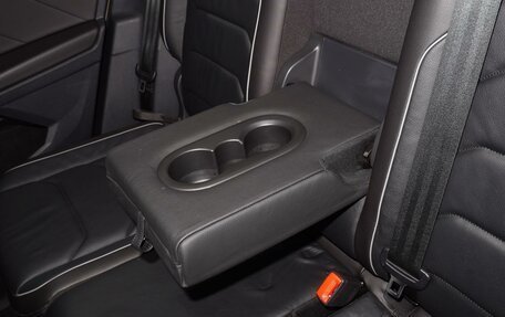 Volkswagen Tiguan II, 2019 год, 2 939 777 рублей, 19 фотография