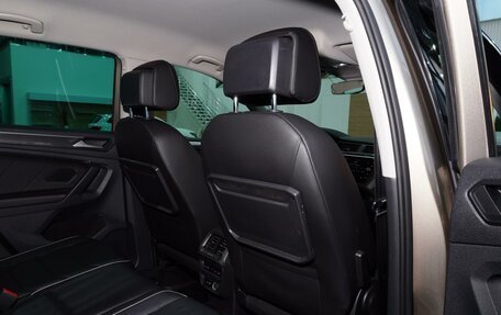 Volkswagen Tiguan II, 2019 год, 2 939 777 рублей, 15 фотография
