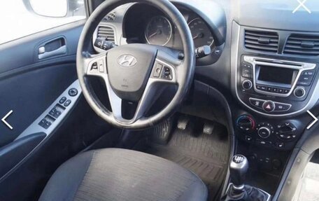 Hyundai Solaris II рестайлинг, 2014 год, 790 000 рублей, 13 фотография