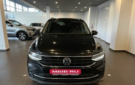 Volkswagen Tiguan II, 2021 год, 2 650 000 рублей, 8 фотография