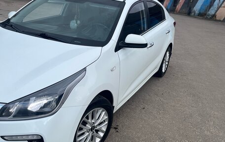 KIA Rio IV, 2018 год, 1 250 000 рублей, 3 фотография
