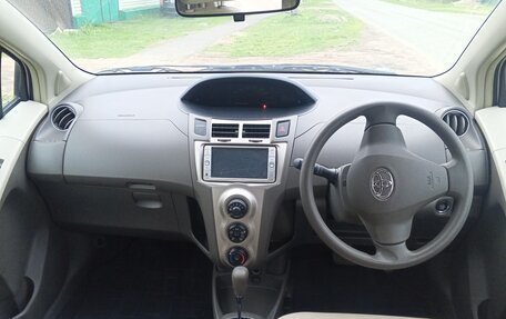 Toyota Vitz, 2010 год, 760 000 рублей, 8 фотография