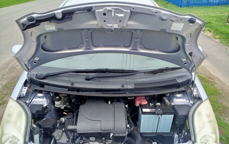 Toyota Vitz, 2010 год, 760 000 рублей, 9 фотография