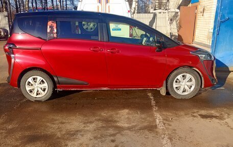 Toyota Sienta II, 2019 год, 1 790 000 рублей, 3 фотография