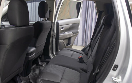 Mitsubishi Outlander III рестайлинг 3, 2019 год, 2 498 000 рублей, 12 фотография