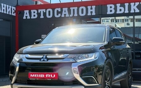 Mitsubishi Outlander III рестайлинг 3, 2018 год, 2 189 000 рублей, 5 фотография