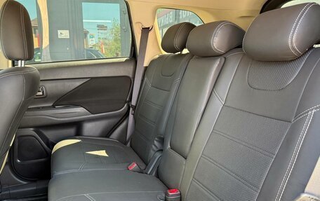 Mitsubishi Outlander III рестайлинг 3, 2018 год, 2 189 000 рублей, 25 фотография