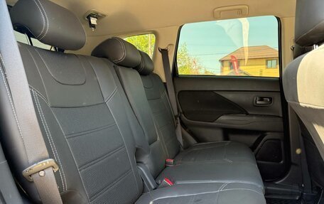 Mitsubishi Outlander III рестайлинг 3, 2018 год, 2 189 000 рублей, 29 фотография