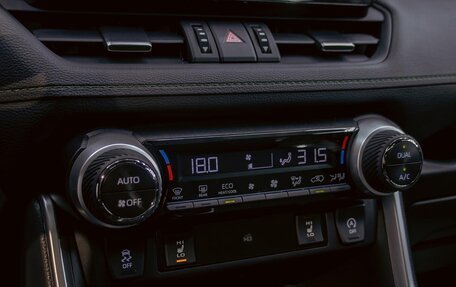 Toyota RAV4, 2022 год, 3 095 000 рублей, 15 фотография