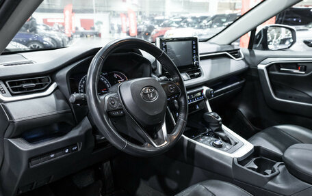 Toyota RAV4, 2022 год, 3 299 700 рублей, 16 фотография