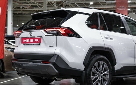 Toyota RAV4, 2022 год, 3 299 700 рублей, 8 фотография