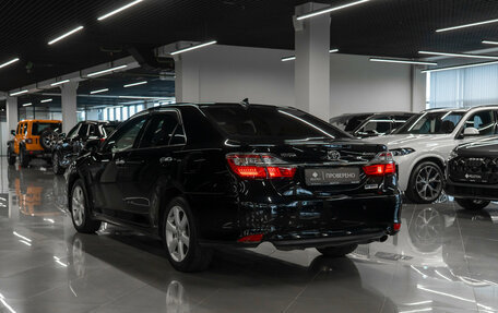 Toyota Camry, 2017 год, 2 450 000 рублей, 4 фотография