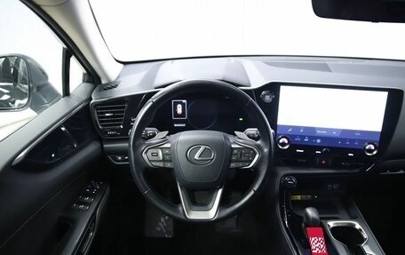 Lexus NX, 2021 год, 6 190 000 рублей, 16 фотография