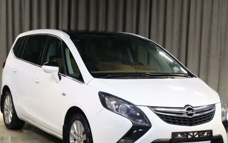 Opel Zafira C рестайлинг, 2014 год, 1 049 000 рублей, 3 фотография