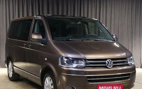 Volkswagen Multivan T5, 2013 год, 2 399 000 рублей, 3 фотография