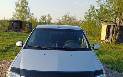 Renault Logan II, 2013 год, 650 000 рублей, 1 фотография