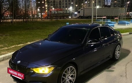 BMW 3 серия, 2012 год, 1 700 000 рублей, 4 фотография