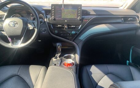 Toyota Camry, 2021 год, 3 400 000 рублей, 12 фотография