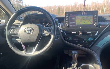 Toyota Camry, 2021 год, 3 400 000 рублей, 13 фотография
