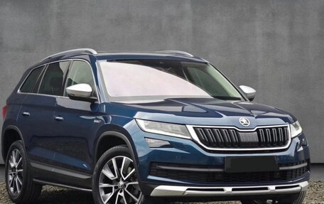 Skoda Kodiaq I, 2021 год, 2 700 000 рублей, 3 фотография
